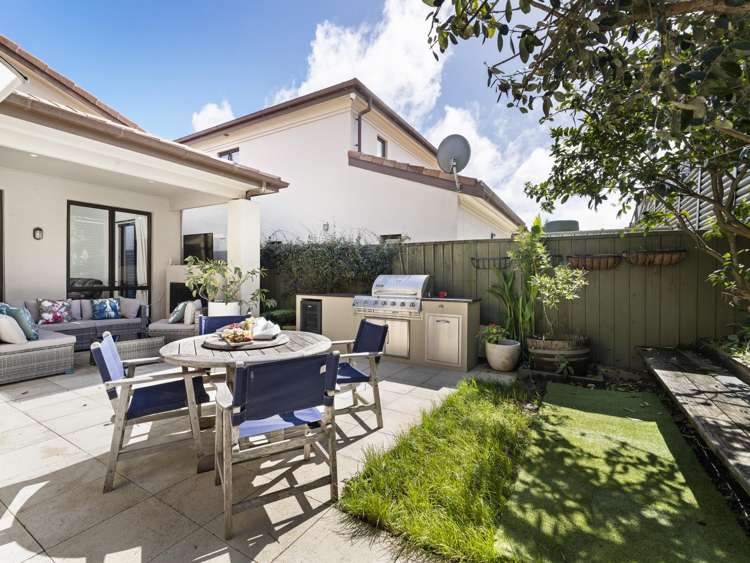 25 Bridgefield Crescent Flat Bush_13