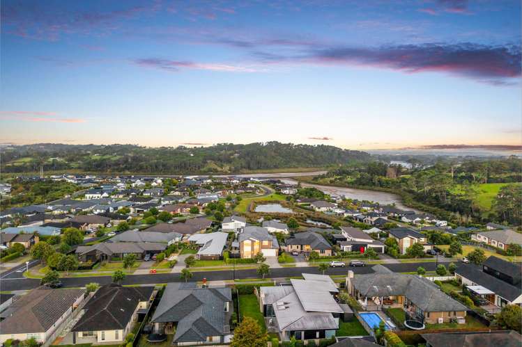 94 Pohutukawa Parade Riverhead_31