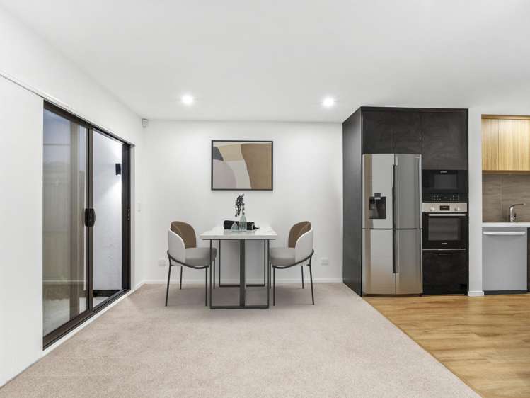 2/15 Bunyan Street Waltham_7