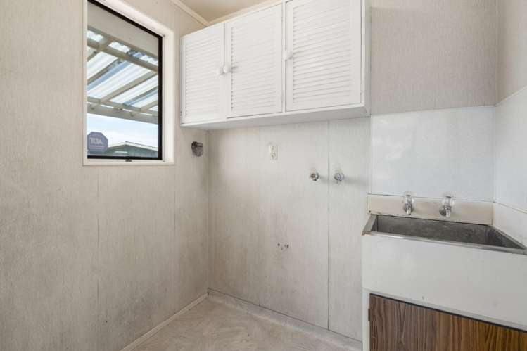 3 Paul Street Pukehangi_12