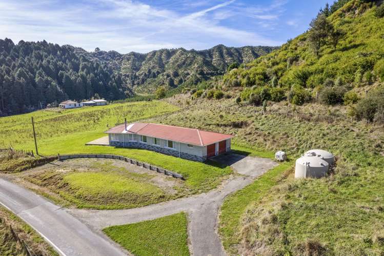 2560 Rawhitiroa Road Eltham_37