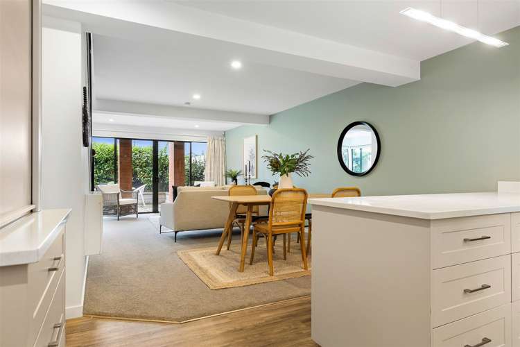 4/56 Hewitts Road Merivale_9