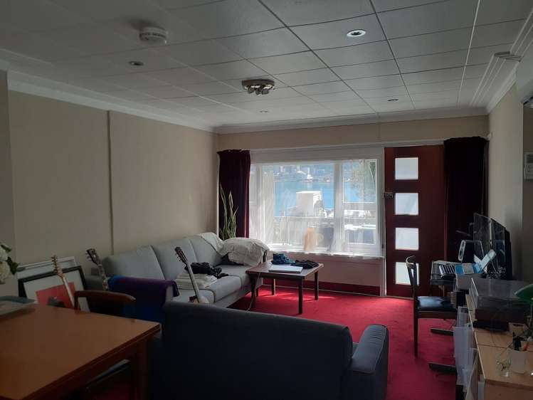 2/216 Oriental Parade_0