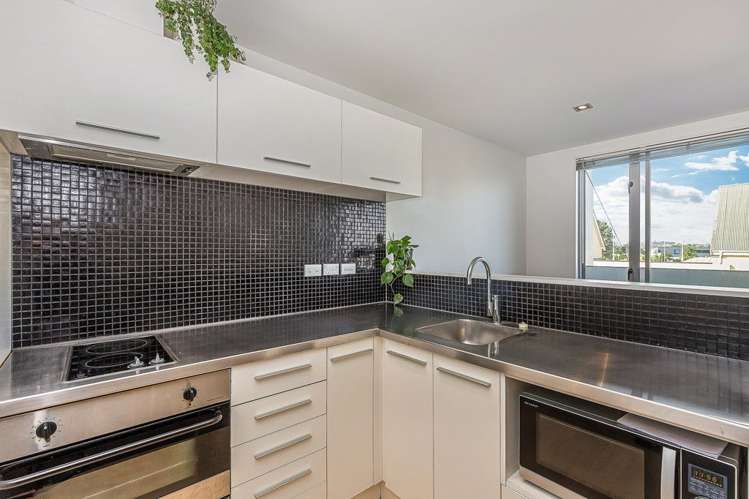 4w/435 New North Road Kingsland_7