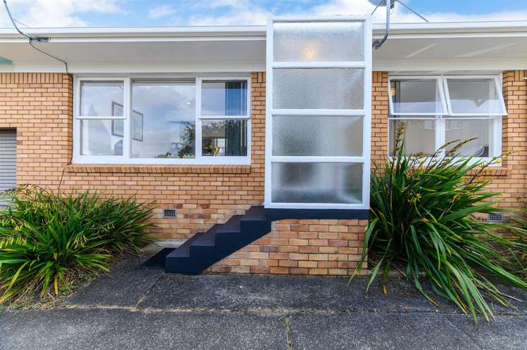 3/21 East Coast Road Milford_1