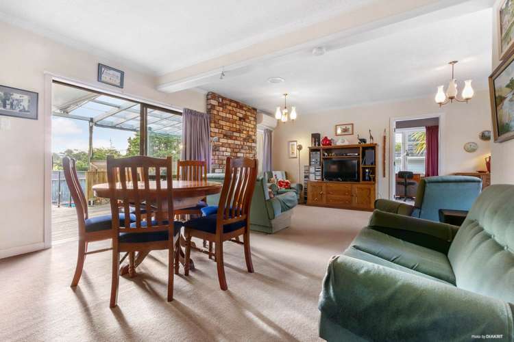 62 Tirimoana Road Te Atatu South_6