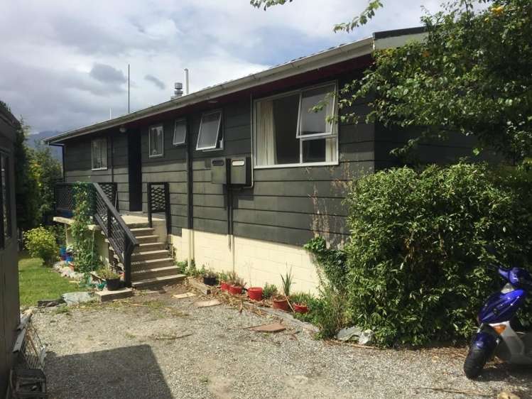 19 Greenstone Place Fernhill/Sunshine Bay_0