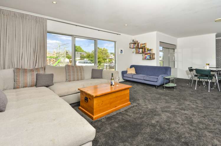 958 Kahikatea Flat Road Waitoki_17