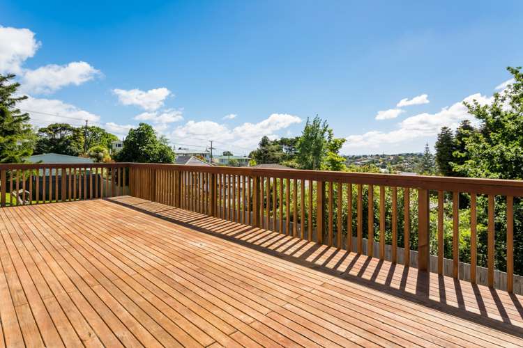 64 Glengarry Road Glen Eden_15