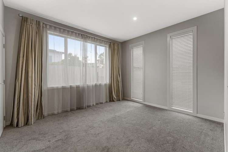 29 Magnolia Rise Waipahihi_15
