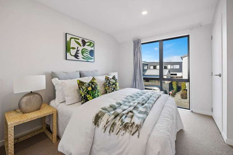 6 McArthur Close Silverdale_25