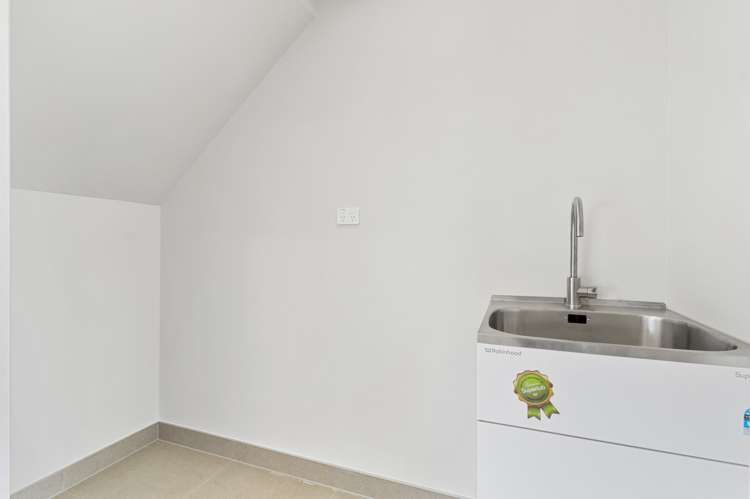 2/67 Aranui Road Mount Wellington_12