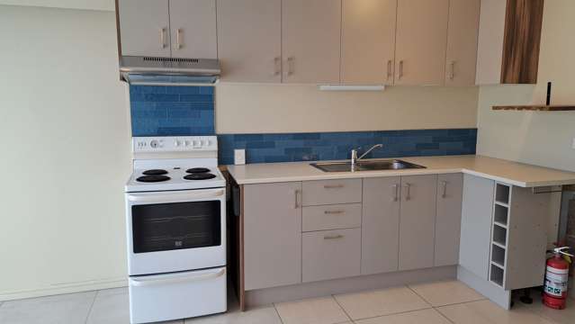 1 brm unit easy walking distance to town