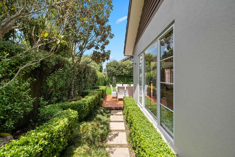 43 The Esplanade Huntington_4