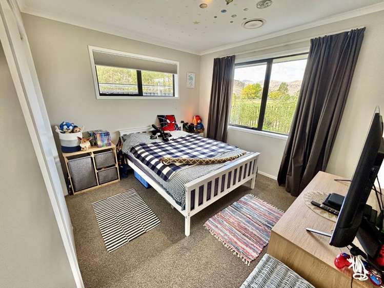 41 Wallis Drive 10126_5