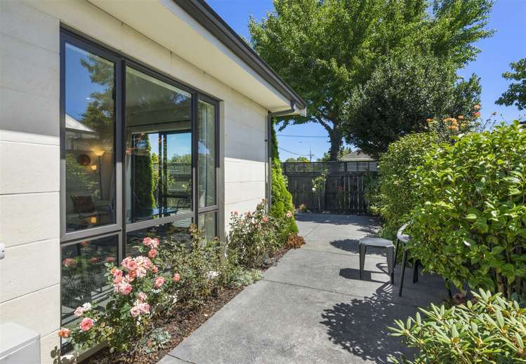 393 Ilam Road Bryndwr_10