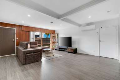 2/224 Russell Road_3