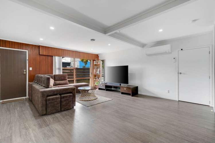 2/224 Russell Road Manurewa_3