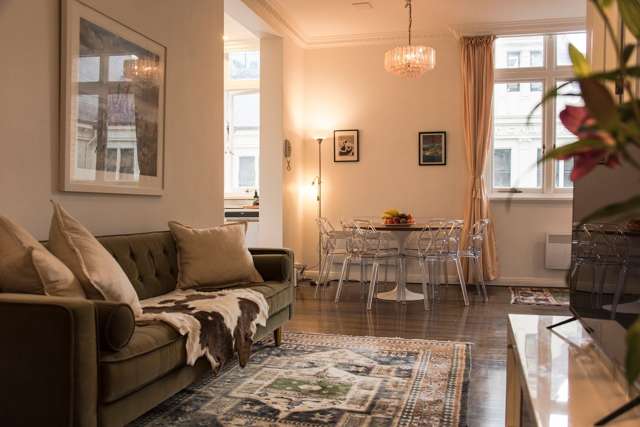 2 bedroom, Light-filled, Heritage Gem - Furnished