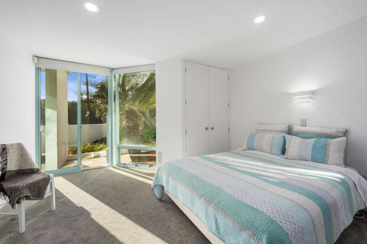 1/9 The Esplanade Castor Bay_24