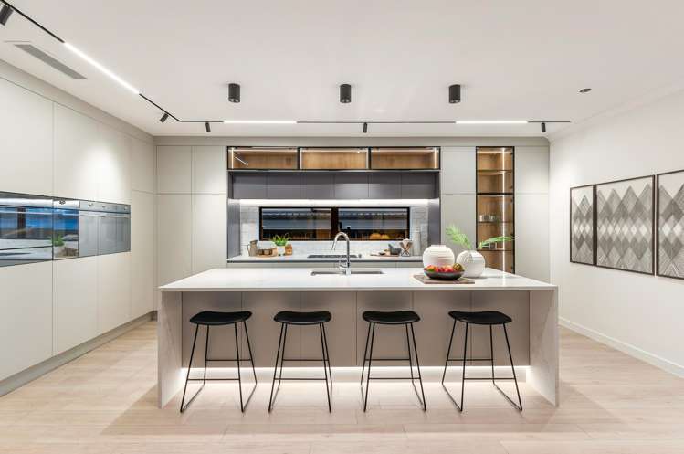 6 Luff Place Long Bay_15