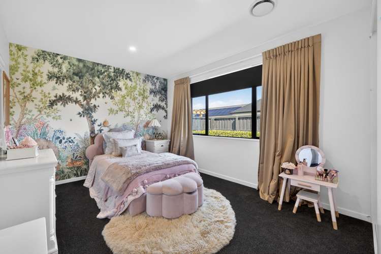 56 Carnaveron Drive Lincoln_23