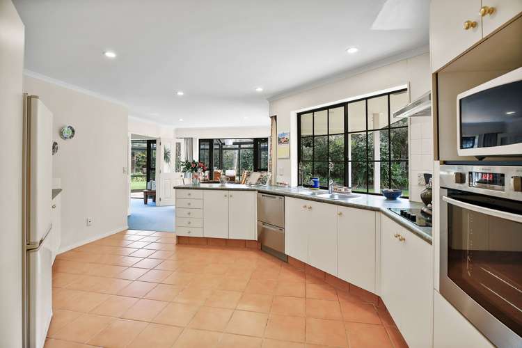 346 Gillard Road Ngahinapouri_11