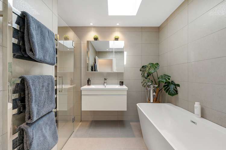 12 Dowling Grove Silverstream_2