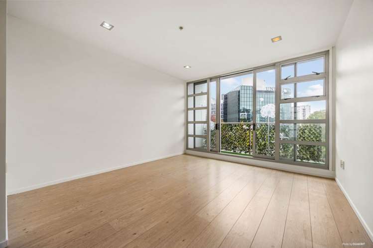 4B/34 Liverpool Street City Centre_8