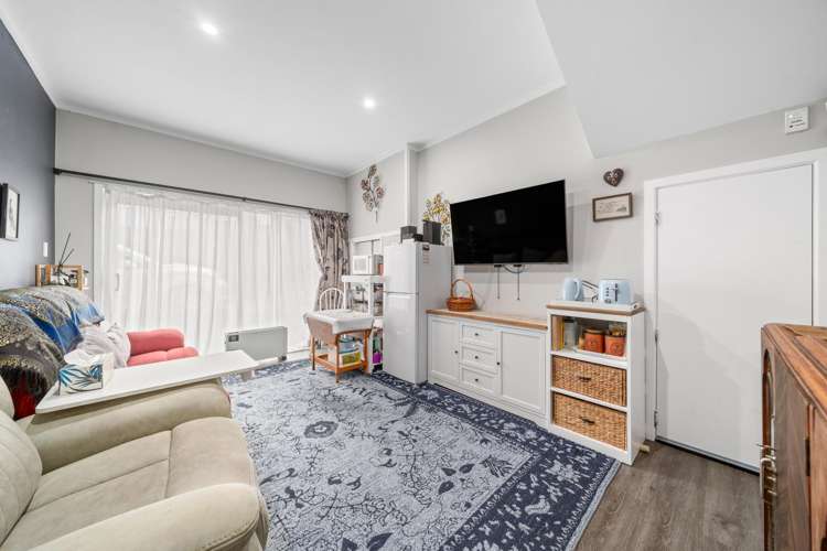 7 Hawtrey Terrace Johnsonville_17