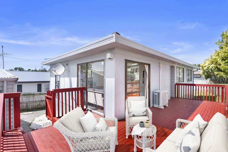 206 Solar Road Glen Eden_11