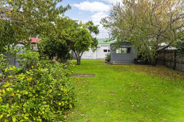 731 Gladstone Road Te Hapara_18
