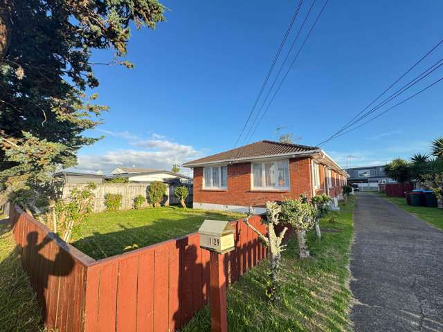 2 BEDROOMS PRIME LOCATION PANMURE