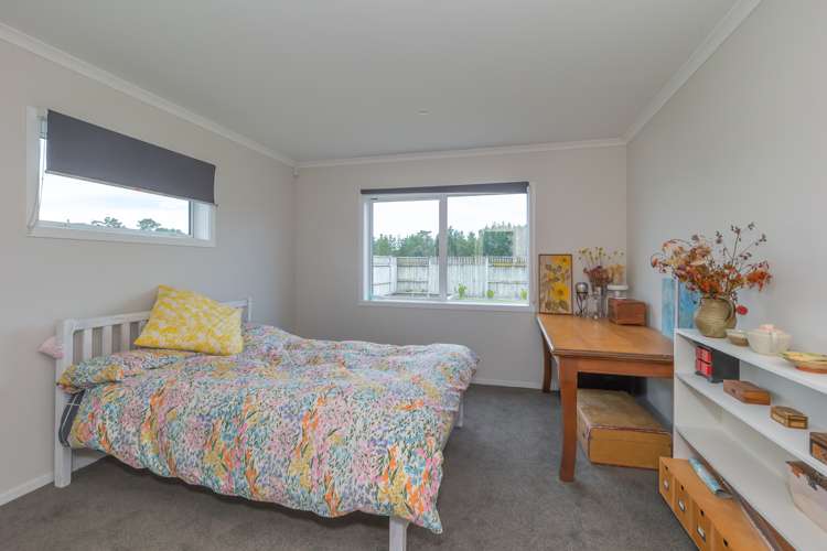 7 Sandown Avenue Himatangi Beach_9