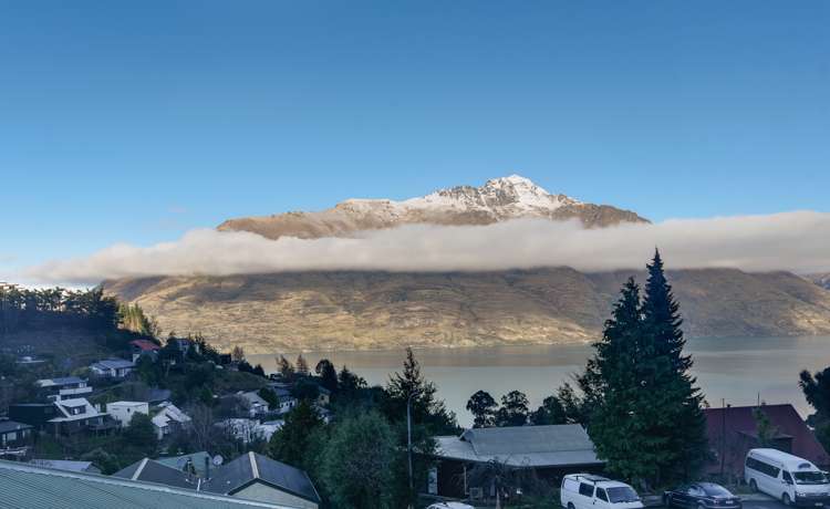 15b Wye Place Fernhill/Sunshine Bay_3