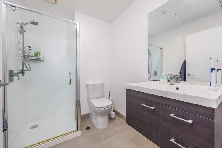 57/8 Thompson Park Road Mount Wellington_14