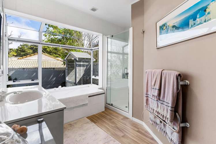 9 Muka Close The Gardens_9