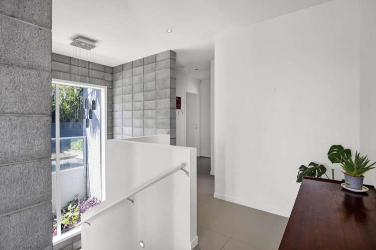 16 Links Drive Waiwhakaiho_19