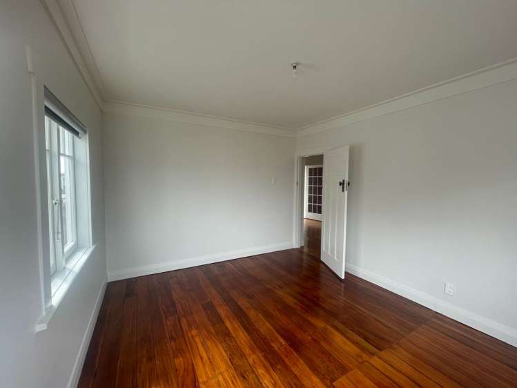 1/5 Barrington Road Grey Lynn_11