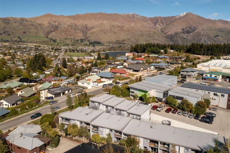 12/13 Plantation Road Wanaka_18