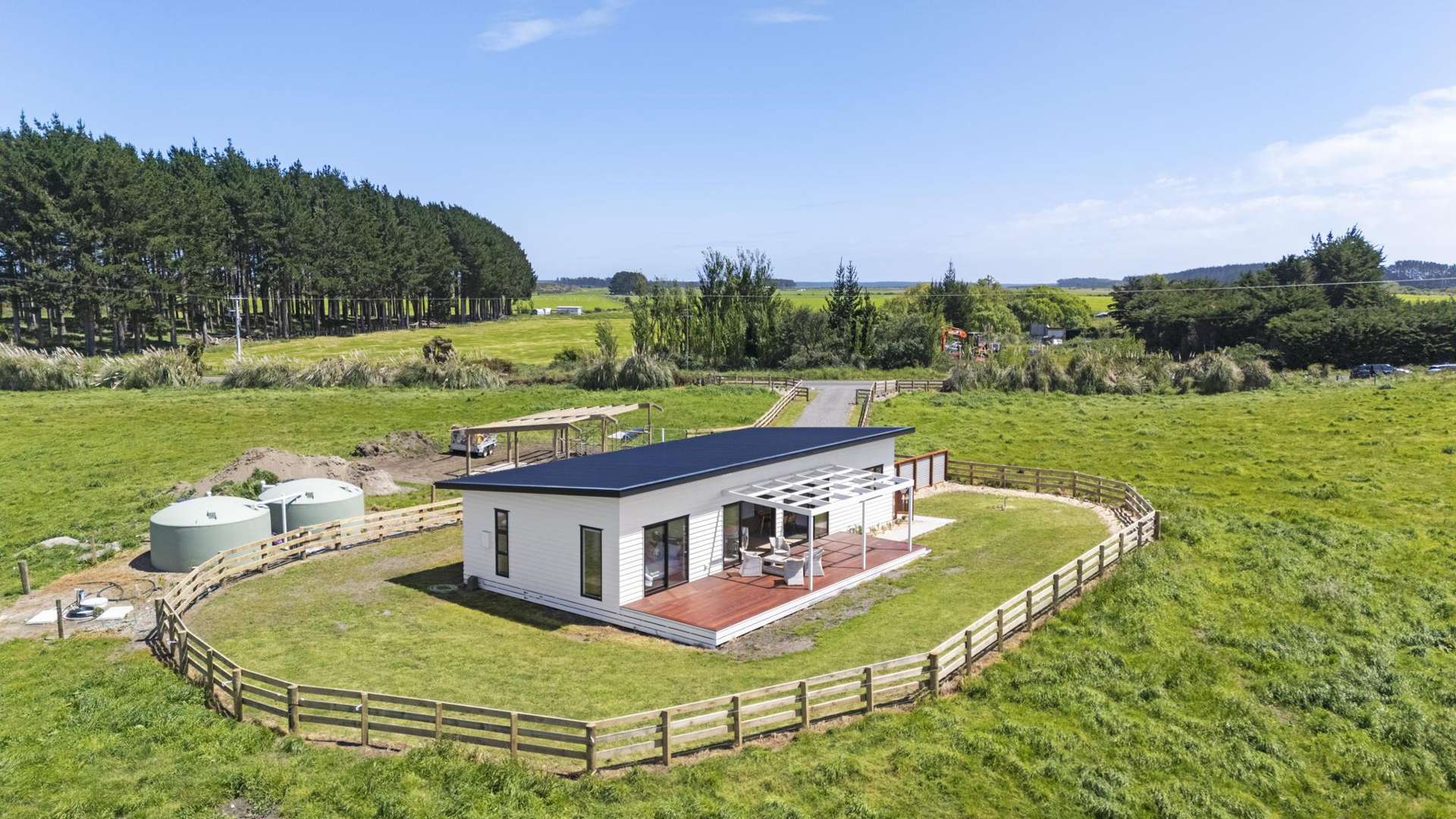 1121 Parewanui Road Parewanui_0