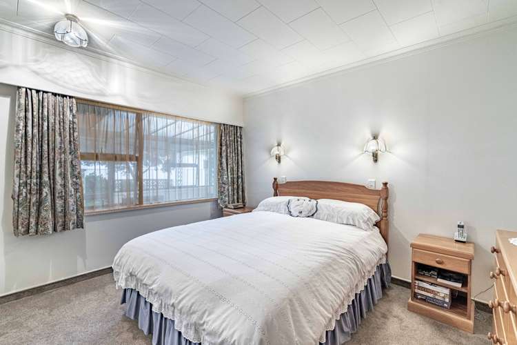 259 Queens Drive Windsor_15