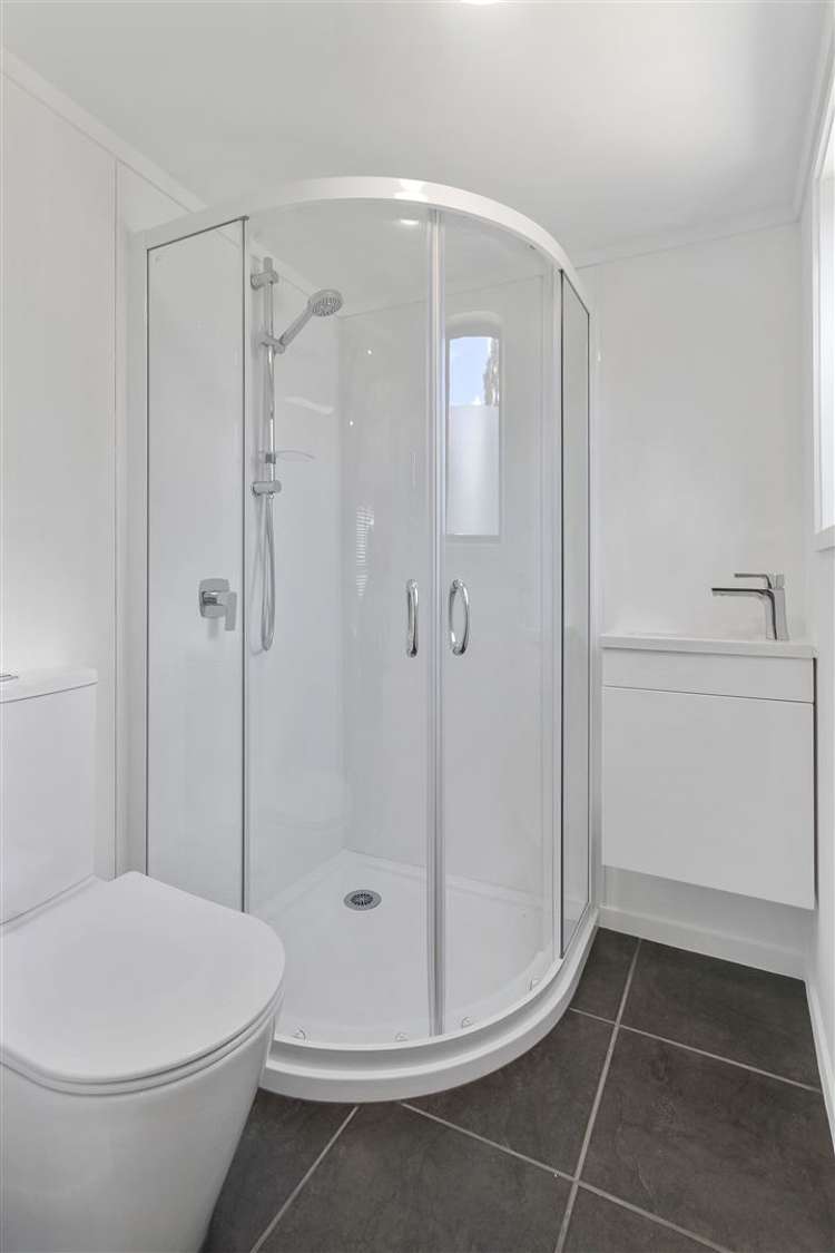 19A Leaming Place Clarks Beach_11