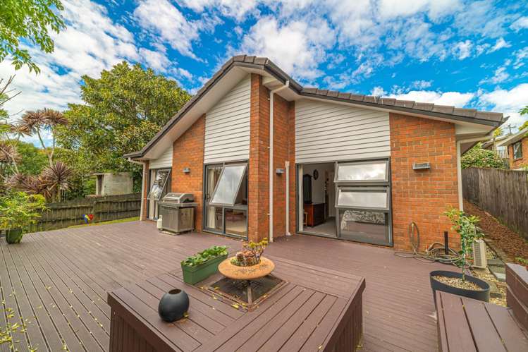 69A Golf Road New Lynn_21