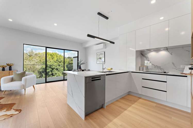 Lot 2&5/31 Ludlow Terrace Totara Vale_3