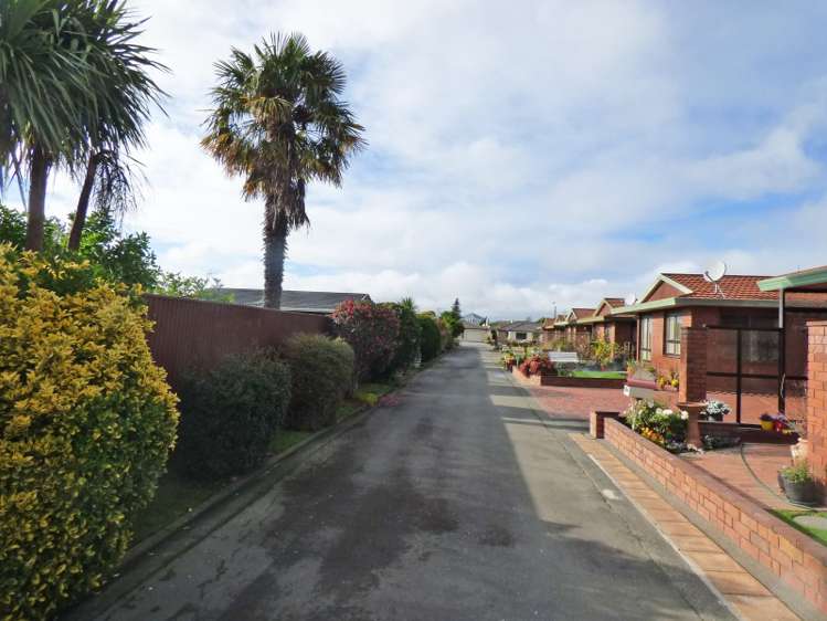 2/14 Avondale Road Taradale_13