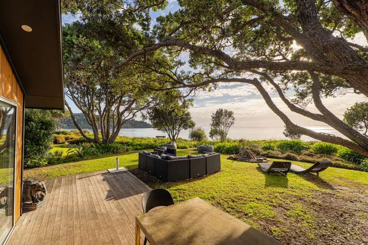 122 Mangakahia Drive_0