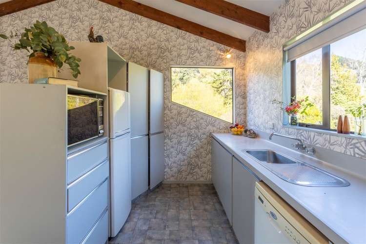 583 Little Akaloa Road Little Akaloa_9