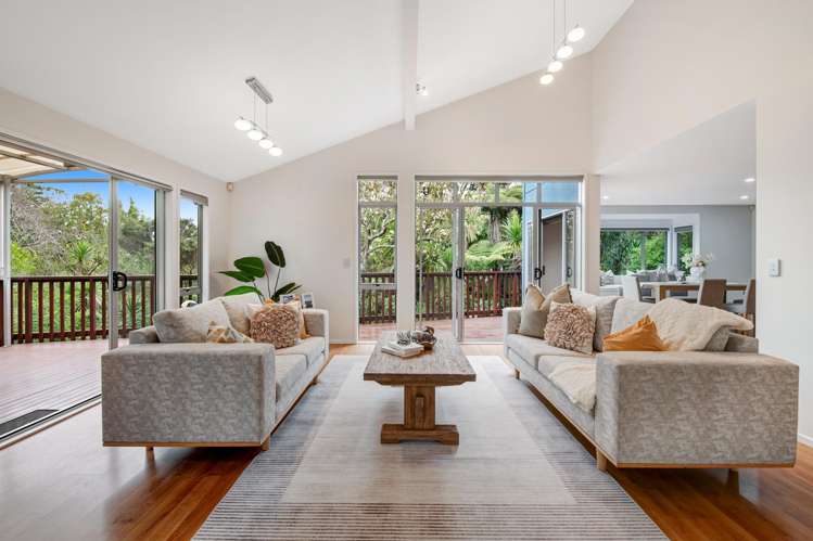 9 Springwater Vale Unsworth Heights_5