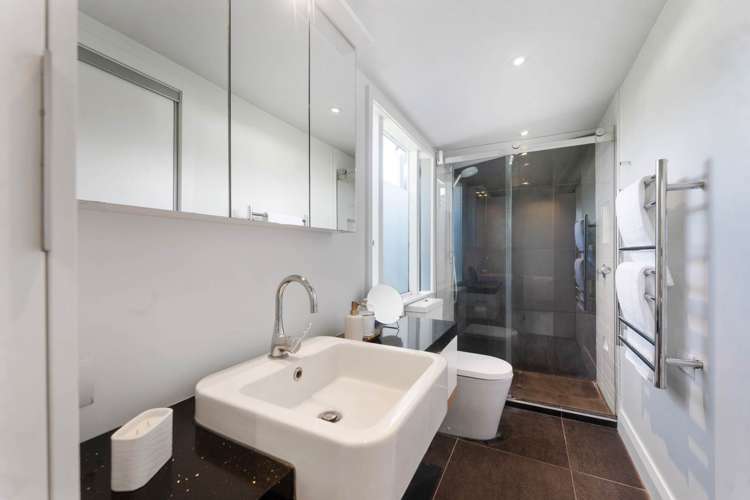 11 Palmerston Road Birkenhead Point_17